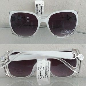 Jessica Simpson Accessories - NWT JESSICA SIMPSON OVERSIZED WHITE SUNGLASSES Jessica Simpson Accessories - NWT JESSICA SIMPSON OVERSIZED WHITE SUNGLASSES